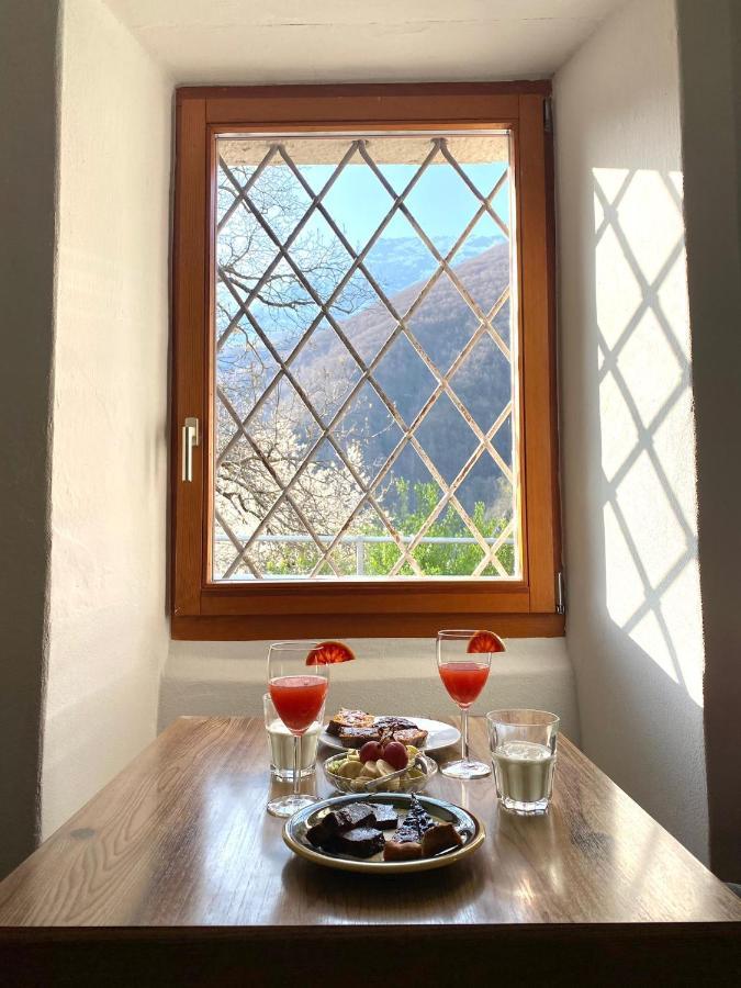 Osteria Gruetli Con Alloggio Borgnone Luaran gambar